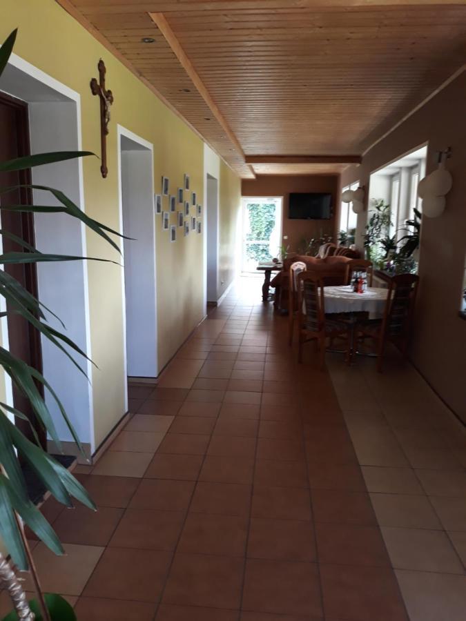 Pod Piramida Villa Lugniany Exterior photo